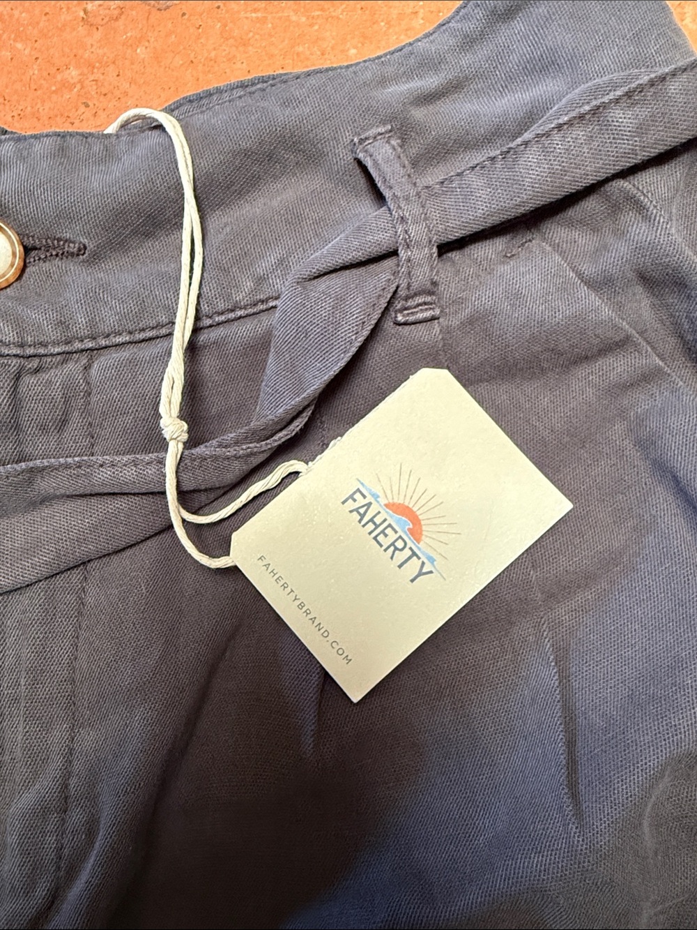 Faherty NWT Arlie shorts - Picture 4 of 6